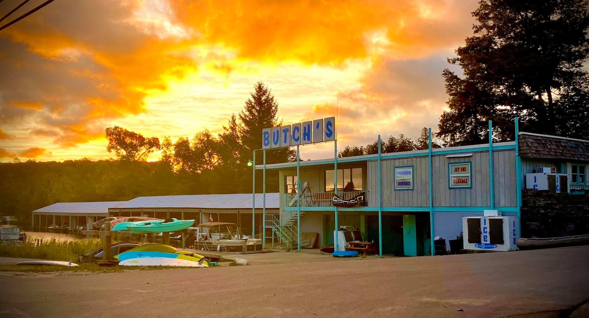 Butch's Torch Lake Store Exterior