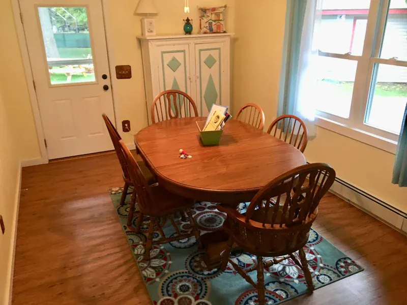 Dining area inside the Riverview Cottage