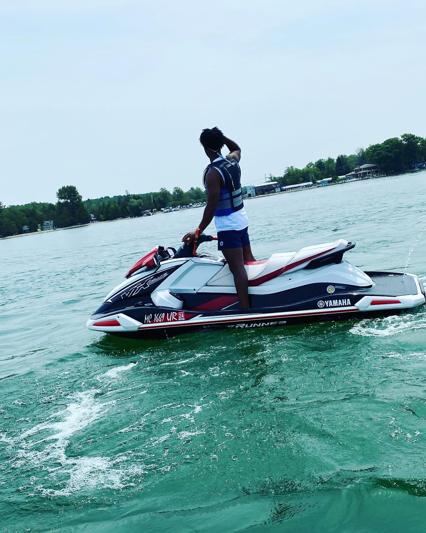 Yamaha WaveRunner VX in action